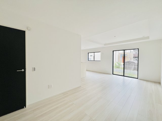 高崎市飯塚町の洋室|16.05帖＋4.5帖洋室にも可能♪