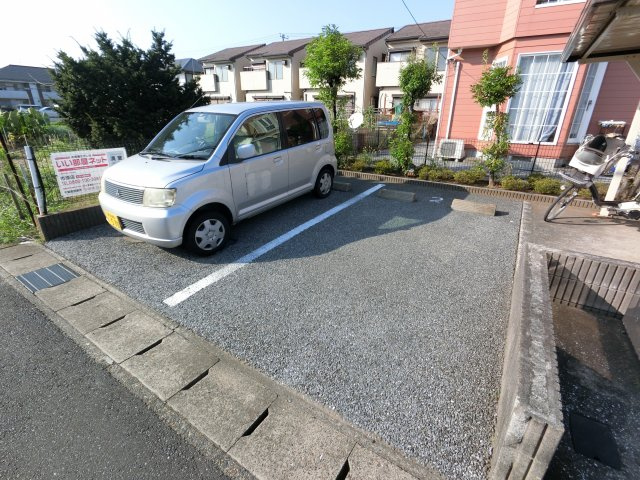【駐車場】