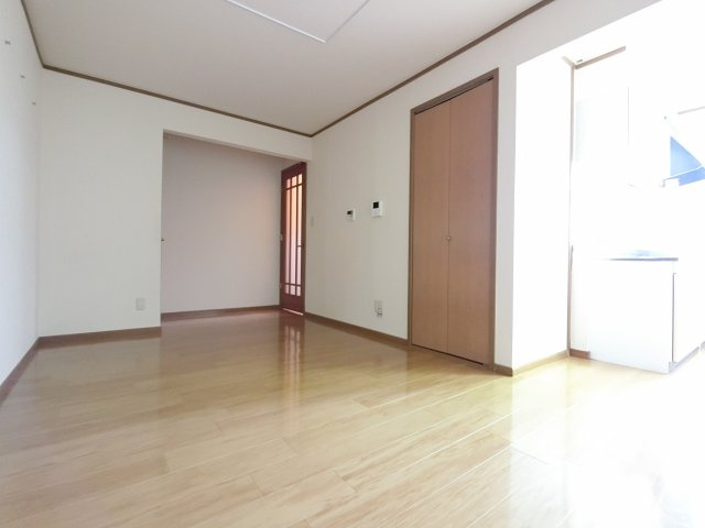 【居間・リビング】