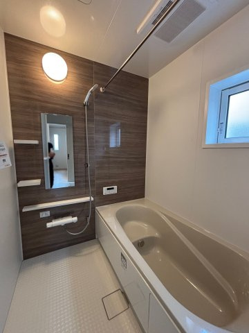 江南市飛高町栄新築戸建の浴室