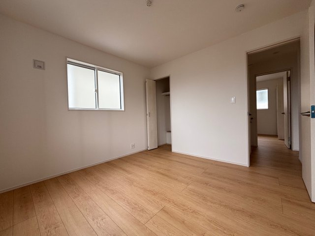 江南市飛高町栄新築戸建の洋室|洋室約6.1帖