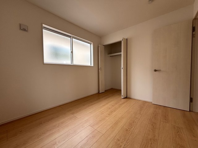 江南市飛高町栄新築戸建の洋室|西側洋室約5.2帖