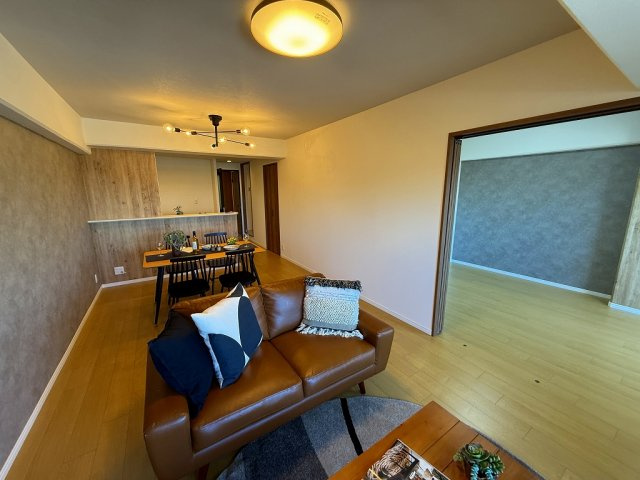 ユニベール宝塚の洋室|洋室約6.5帖