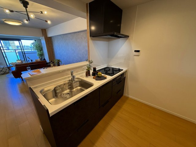 ユニベール宝塚のキッチン|食洗機付きシステムキッチン