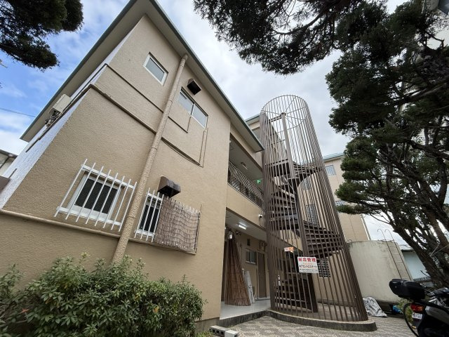 グリーンヴィラ千里の外観