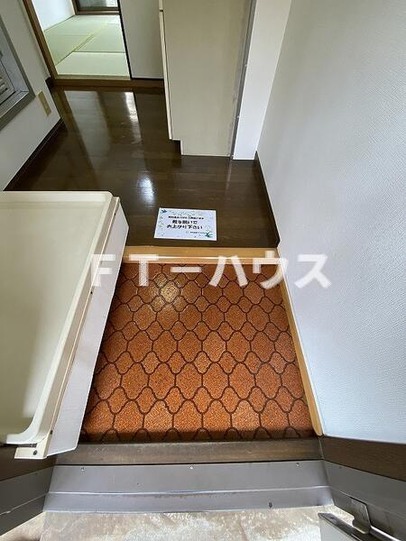 ティーズハイツ実籾の玄関