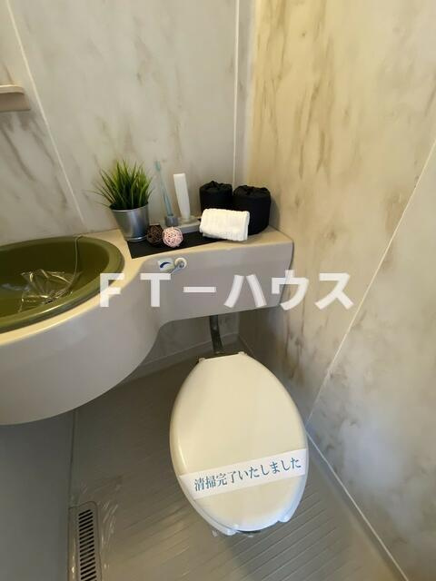 ティーズハイツ実籾のトイレ