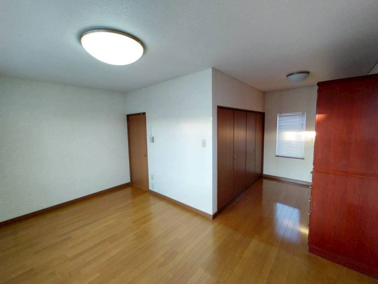 美原5丁目　中古住宅の洋室