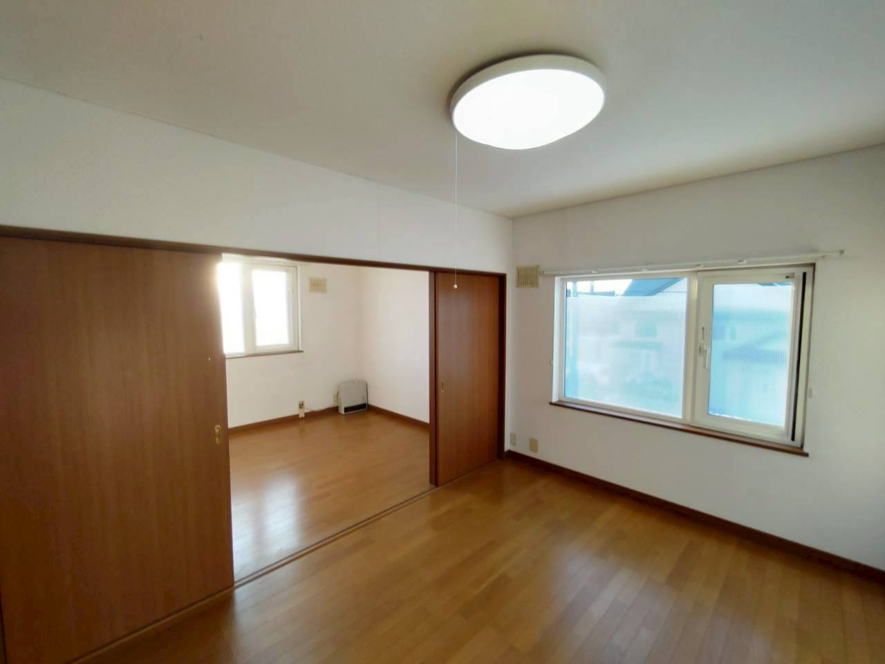 美原5丁目　中古住宅の洋室