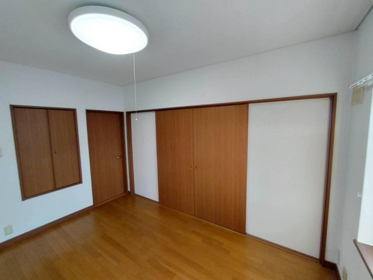 美原5丁目　中古住宅の洋室