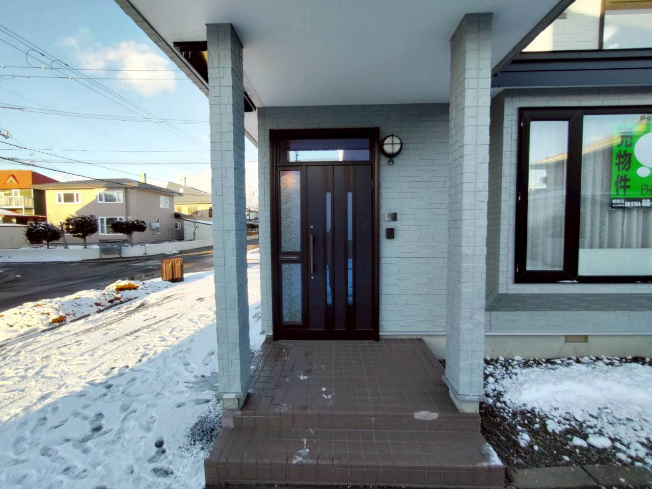 美原5丁目　中古住宅のエントランス