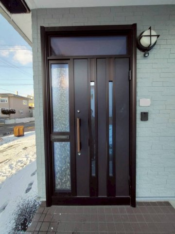 美原5丁目　中古住宅の玄関