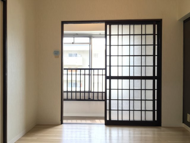 エスペランサ魚崎の内装|サンルーム付きです。※別室参考写真