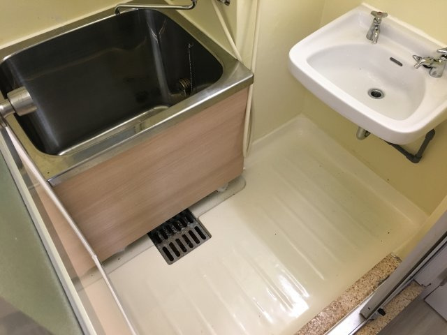 エスペランサ魚崎の浴室|レトロ調のお風呂※別室参考写真