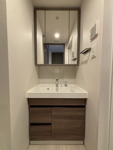 エスリードレジデンス大阪福島シティスクエアの洗面所