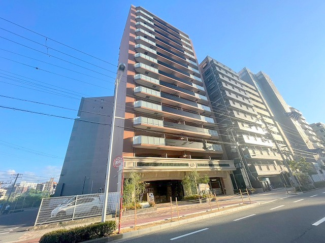 プレジオ新大阪EUROの外観