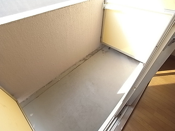 ヴェルディ神戸のバルコニー