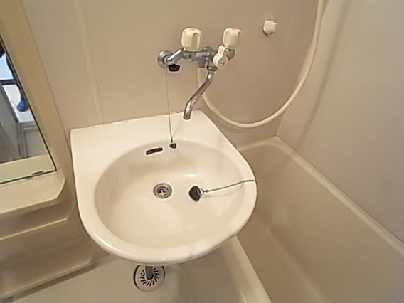 ヴェルディ神戸の洗面所