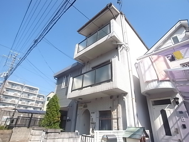 カーサパラマウントの外観