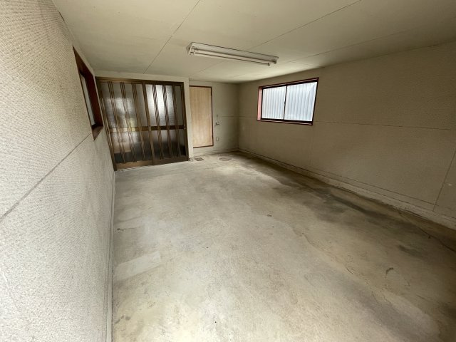 六実７丁目貸家のロビー