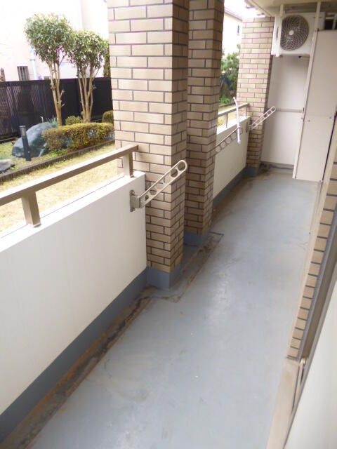 スカイパレス光が丘Ａ棟のバルコニー