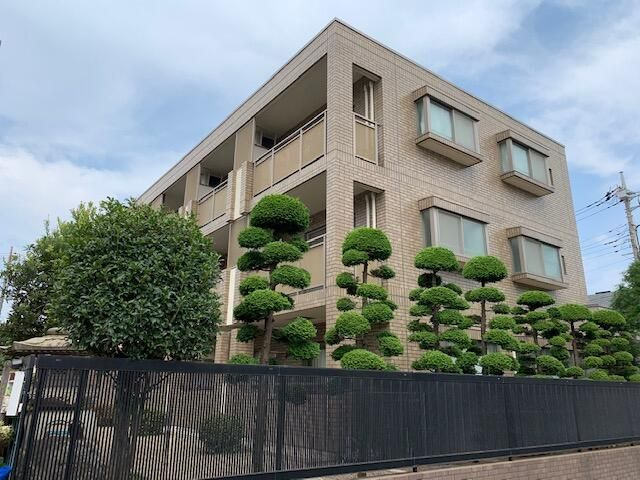 スカイパレス光が丘Ａ棟の外観