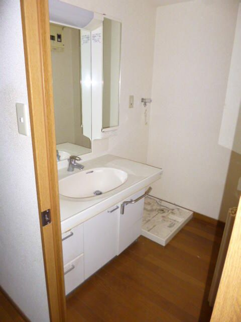 スカイパレス光が丘Ａ棟の洗面所