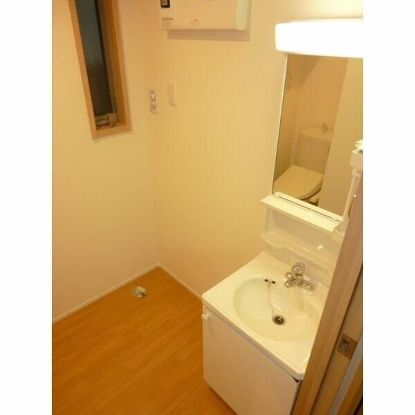 アルーエム千田の洗面所