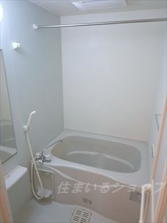広島市安佐北区亀山５丁目のアパートの浴室|追い焚き・浴室暖房乾燥機あり