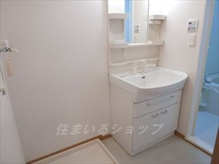 広島市安佐北区亀山５丁目のアパートの洗面所|シャンプードレッサー