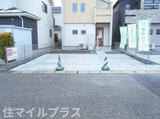 【駐車場】 | 郡山市安積荒井2丁目新築一戸建て2棟 | 駐車場に車を止められます