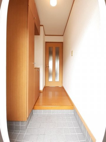 ハーベスト下上の玄関