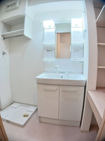 ライズの洗面所