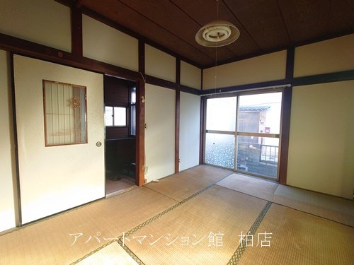 新逆井１丁目戸建の寝室