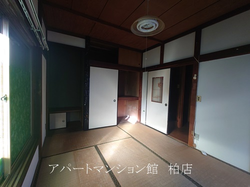 新逆井１丁目戸建の和室