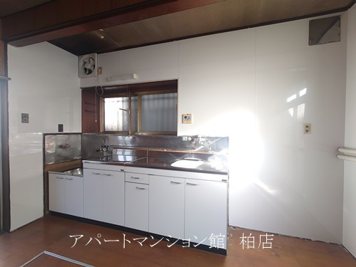 新逆井１丁目戸建のキッチン