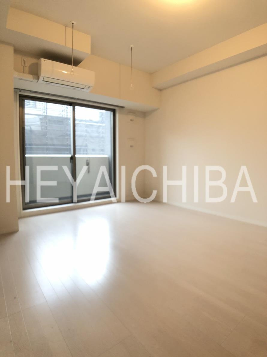 フォンターナ入谷の居間・リビング