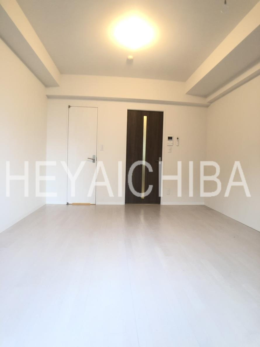 フォンターナ入谷の居間・リビング