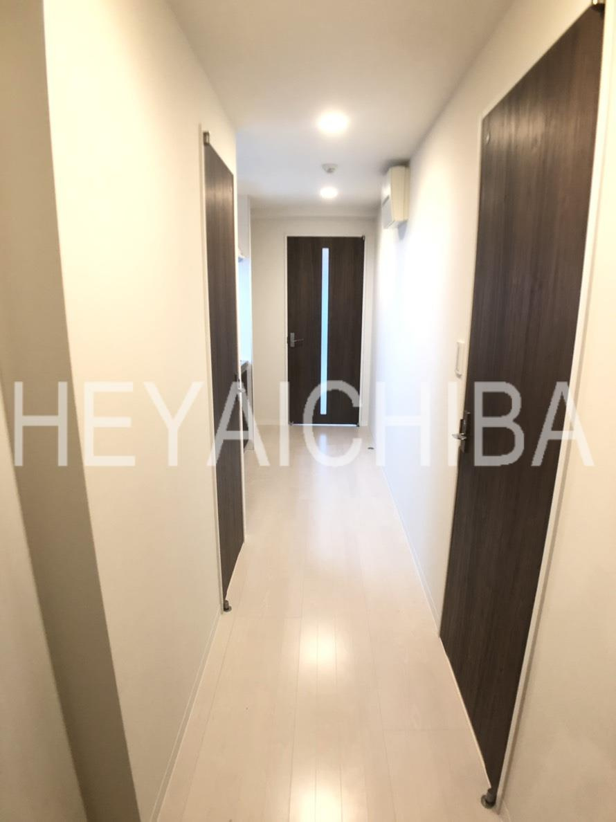 フォンターナ入谷の玄関