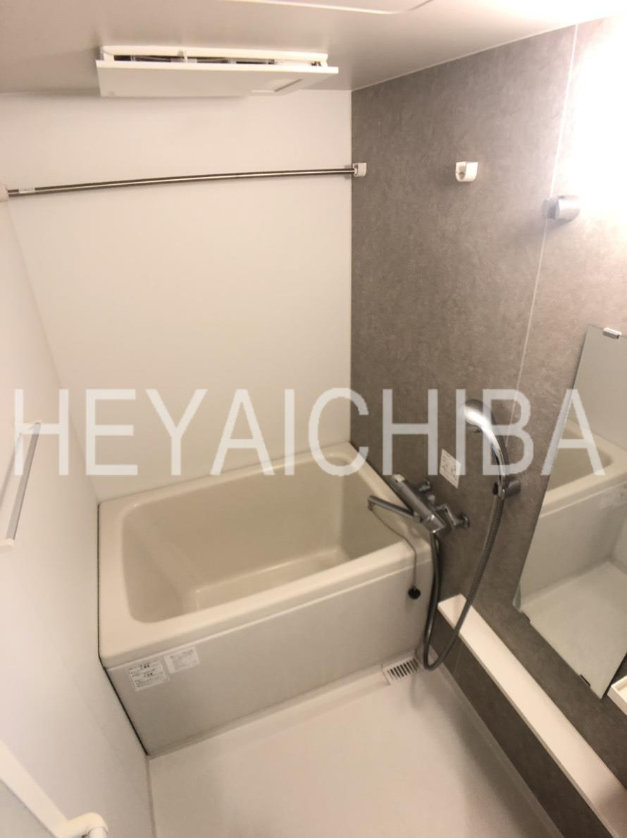 フォンターナ入谷の浴室