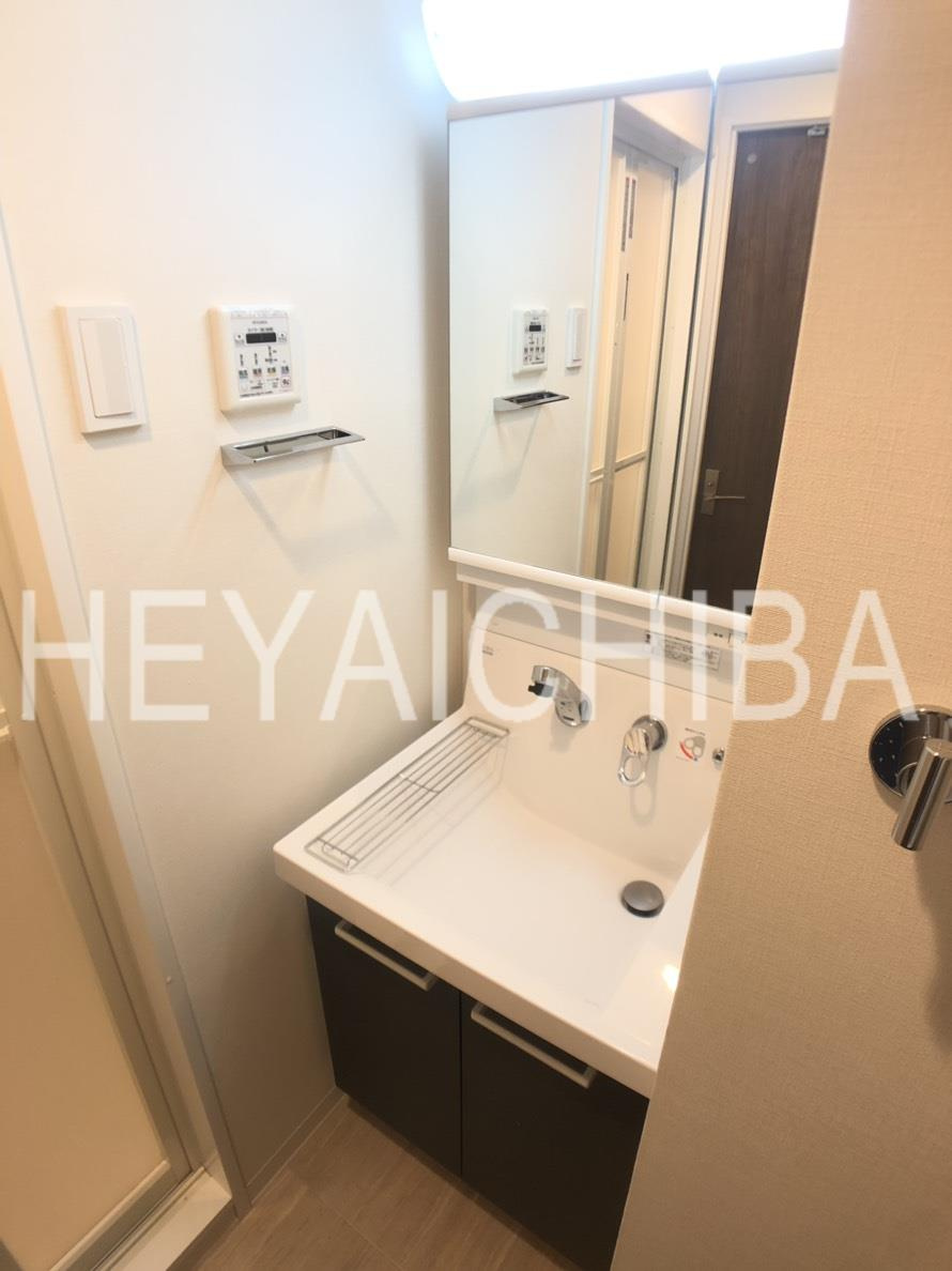 フォンターナ入谷の洗面所