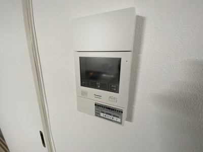 【セキュリティ】 | ハイツカーム | モニター付きのインターホンがあるので安心ですね