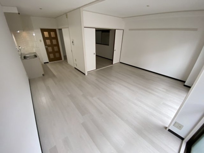 【居間・リビング】 | ハイツカーム | 広々としたリビングです