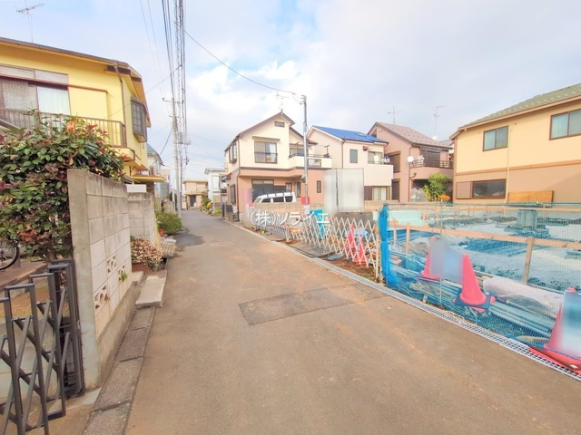 所沢市北中6期全2棟　新築戸建　グレースの前面道路含む現地写真