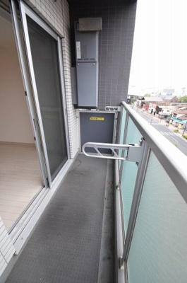 【バルコニー】 | フェルクルール横浜新子安プレセダンヒルズ