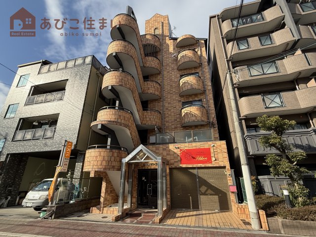 シャルマンコーポの外観