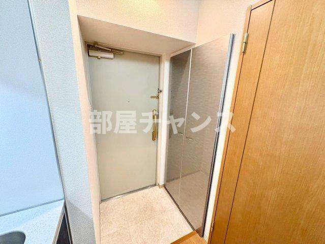 アビタシオン鶴舞の玄関