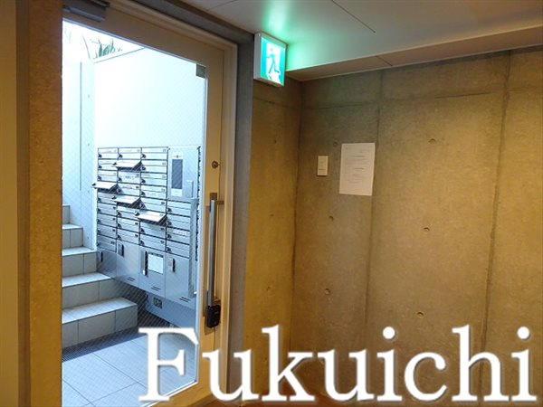 BRICK RESIDENCE 目黒本町のロビー