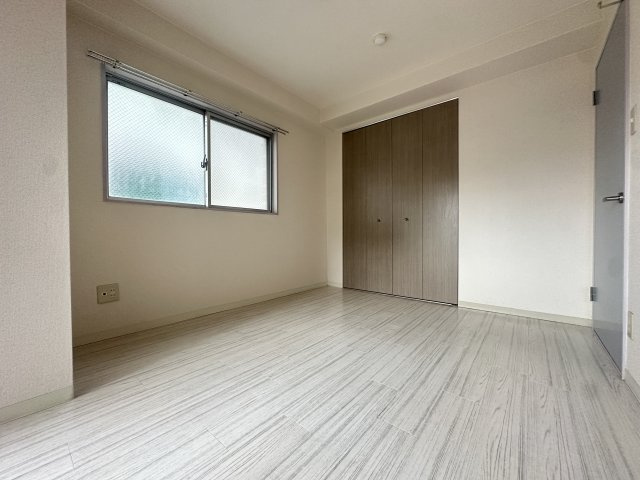 HACHIBUSE帝塚山の洋室