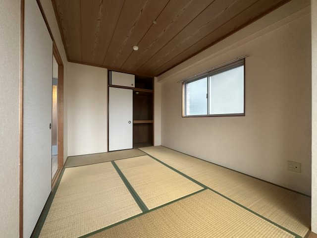 HACHIBUSE帝塚山の和室